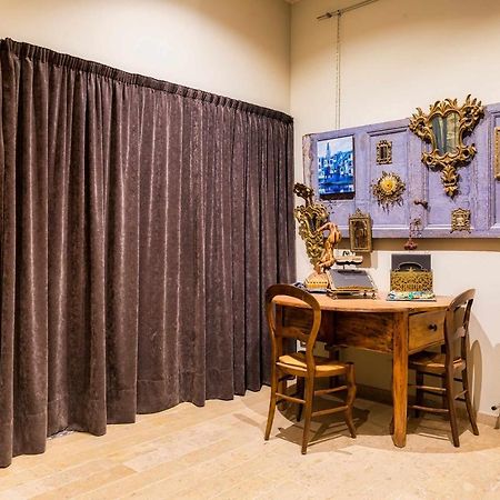 Keldomenech Bed&Art Luxury Apartment For Art Lover 베살루 외부 사진