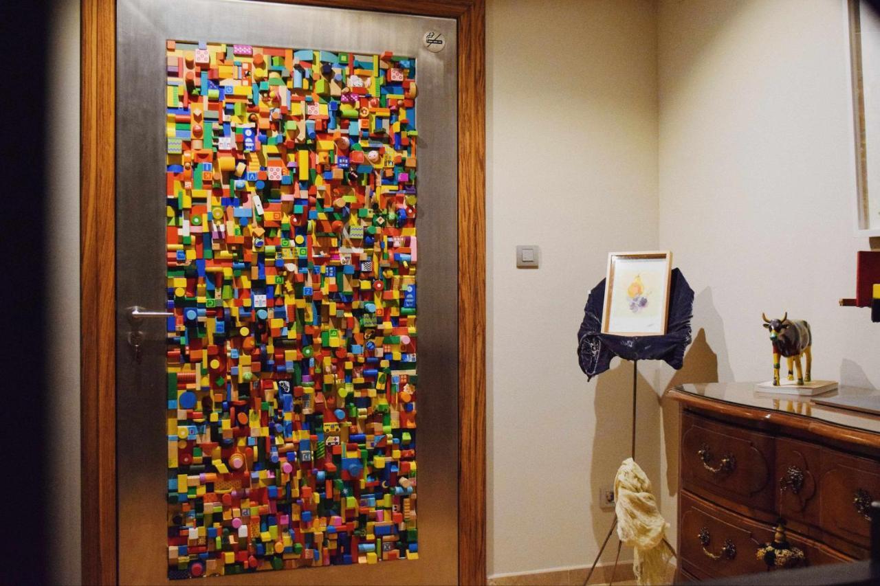 Keldomenech Bed&Art Luxury Apartment For Art Lover 베살루 외부 사진