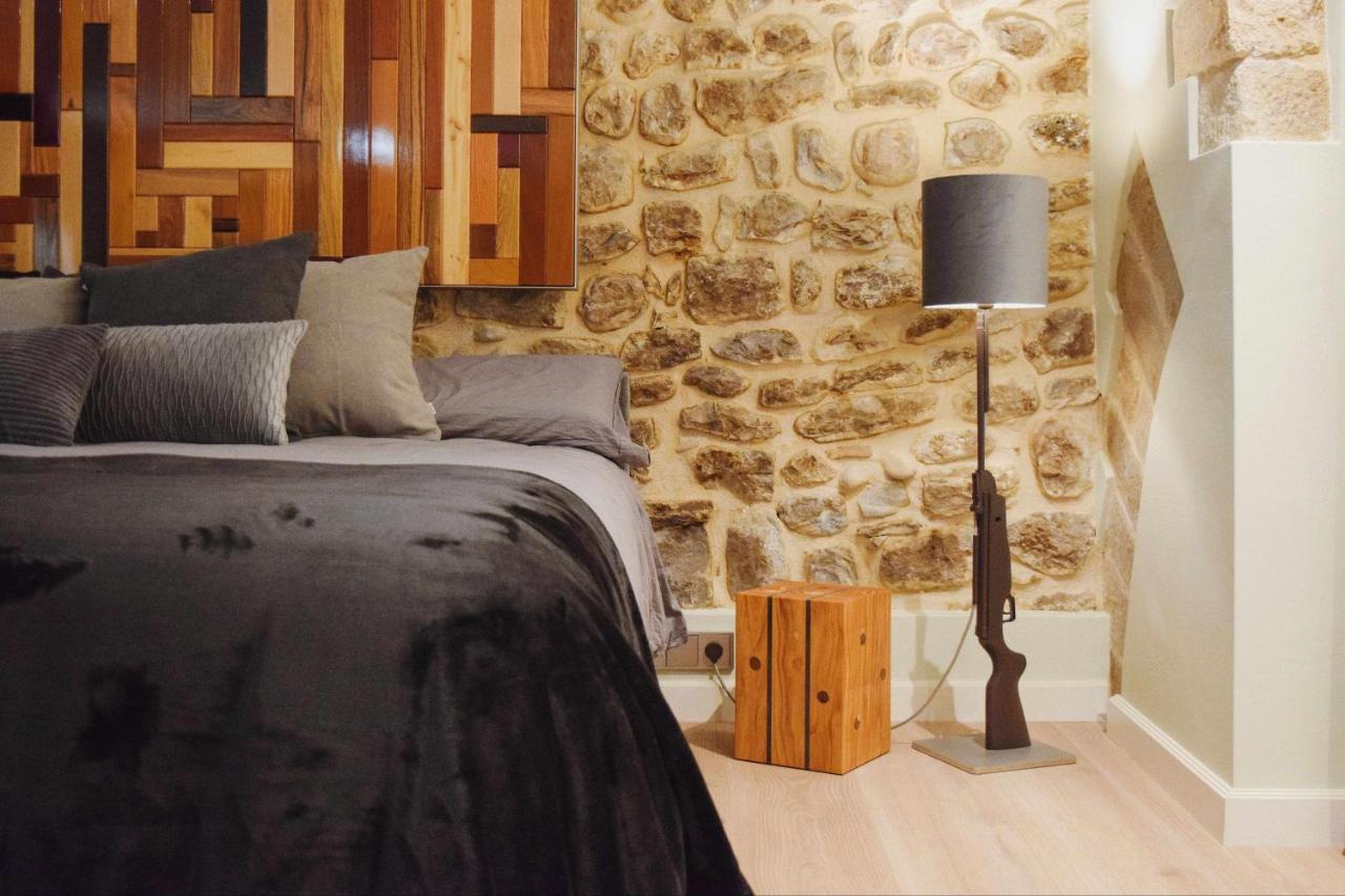 Keldomenech Bed&Art Luxury Apartment For Art Lover 베살루 외부 사진