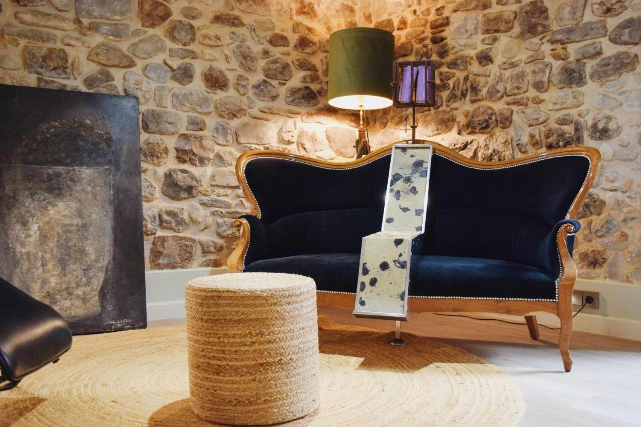 Keldomenech Bed&Art Luxury Apartment For Art Lover 베살루 외부 사진