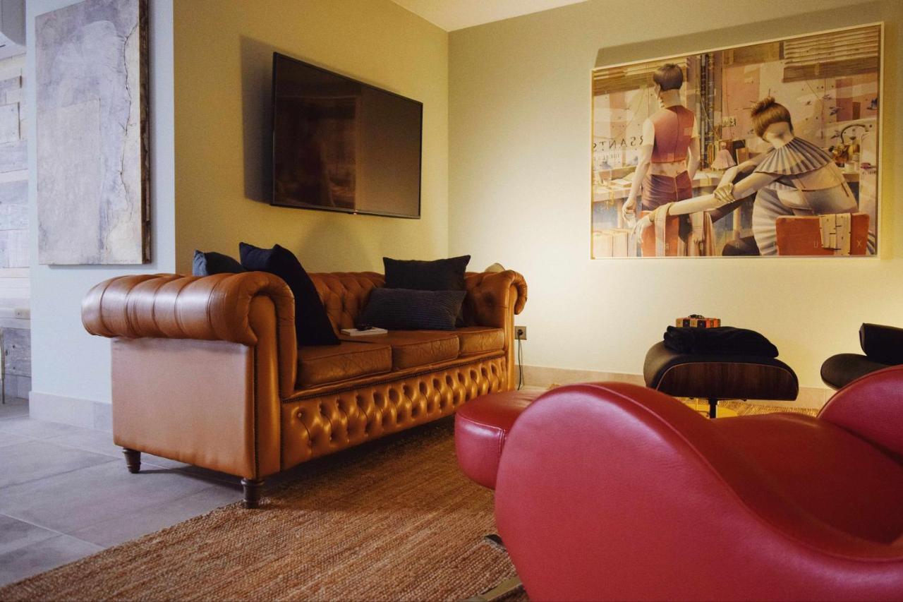 Keldomenech Bed&Art Luxury Apartment For Art Lover 베살루 외부 사진