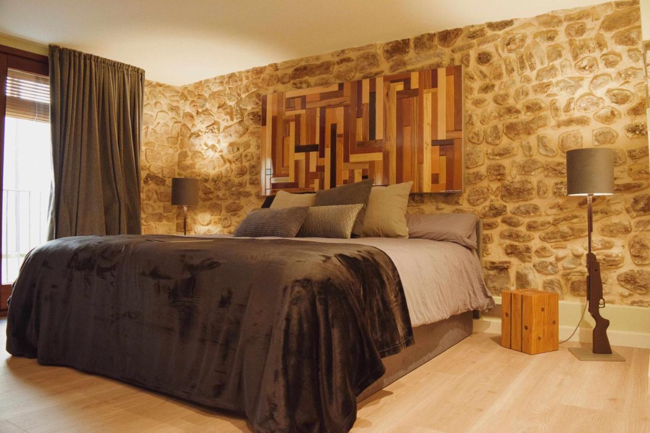 Keldomenech Bed&Art Luxury Apartment For Art Lover 베살루 외부 사진