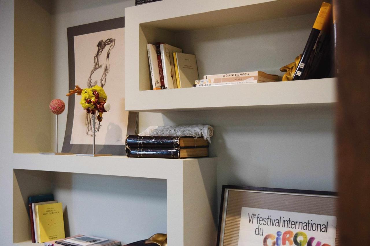 Keldomenech Bed&Art Luxury Apartment For Art Lover 베살루 외부 사진