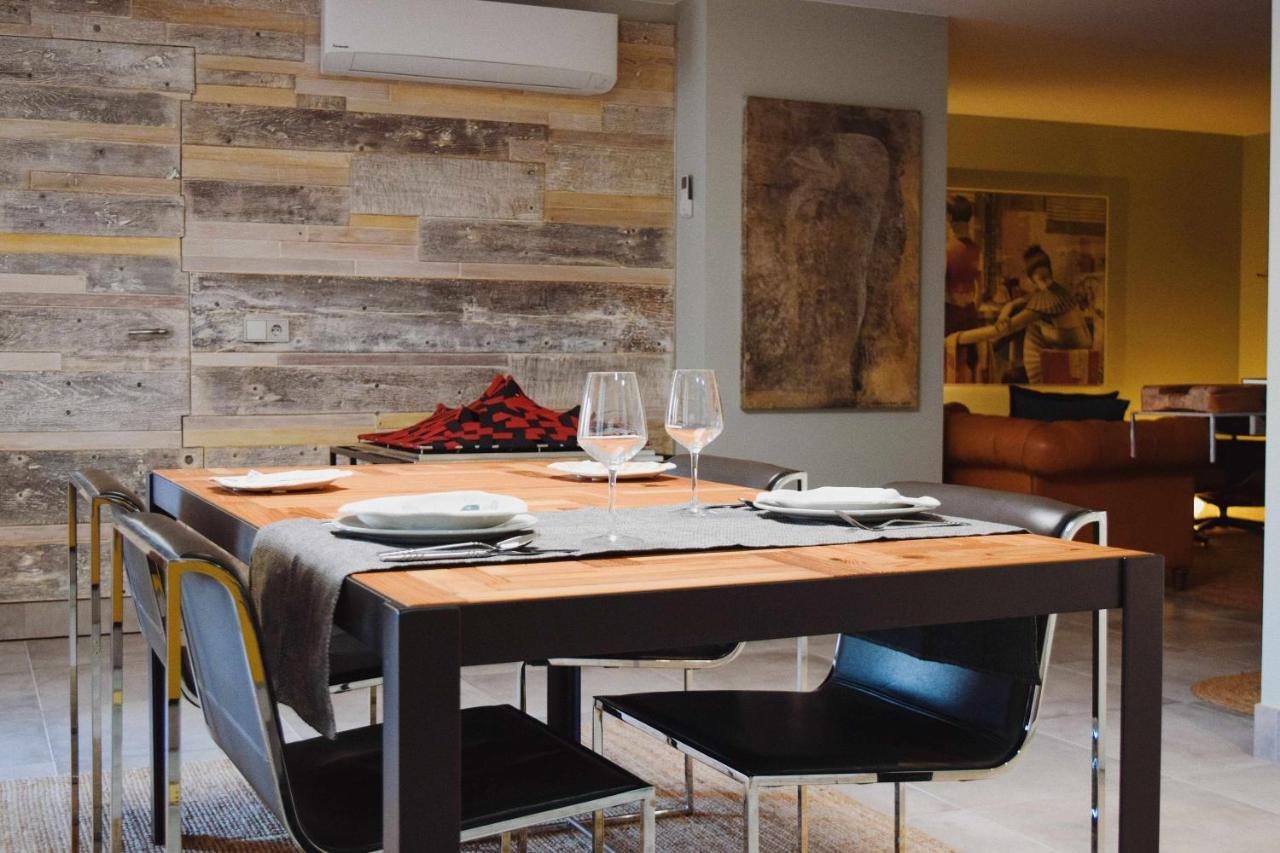 Keldomenech Bed&Art Luxury Apartment For Art Lover 베살루 외부 사진