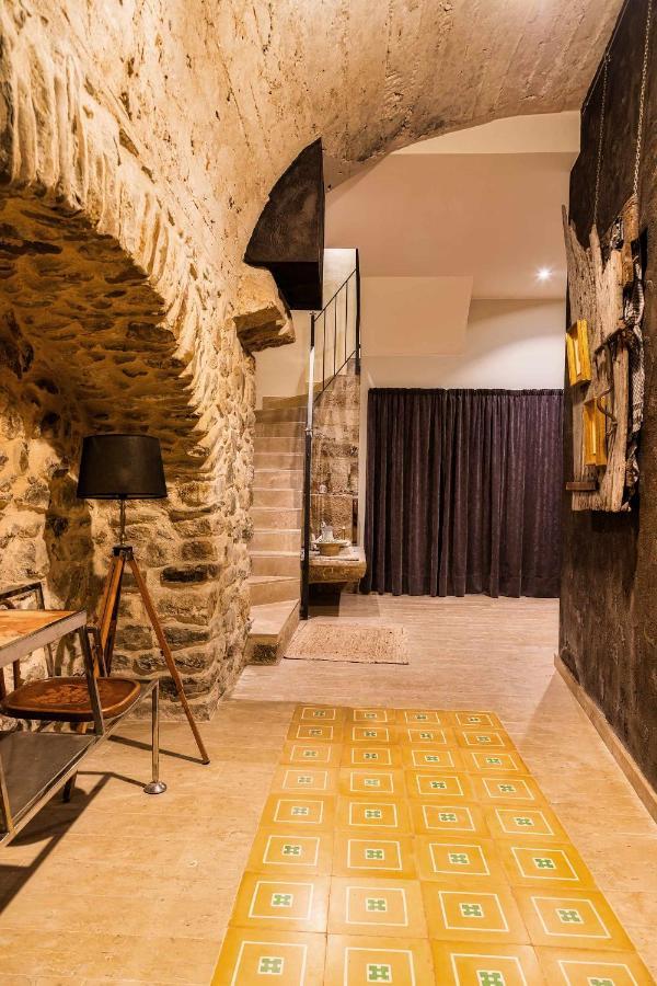 Keldomenech Bed&Art Luxury Apartment For Art Lover 베살루 외부 사진